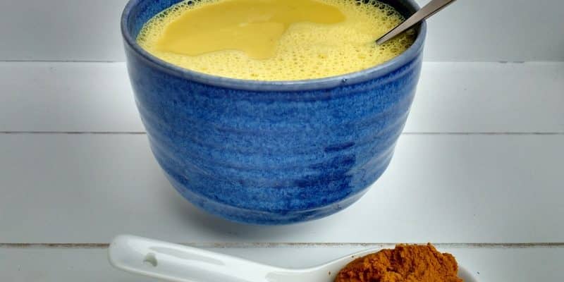 receta de leche dorada ayurvédica