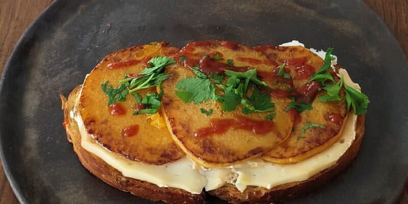 receta ayurveda para otoño tosta de calabaza y queso de cabra