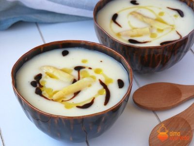 receta ayurveda crema de esparrago blanco temporada